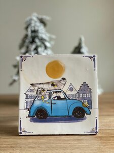 tegel Zeeuws meisje in 2CV Delfstblauw